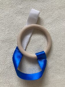 533. Ring (10 cm) on a ribbon (1)